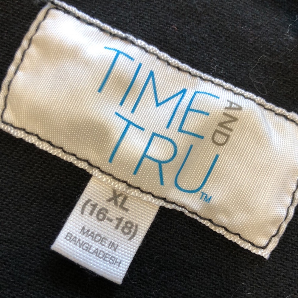 Time and Tru Black Jean Jacket - Picture 6 of 8
